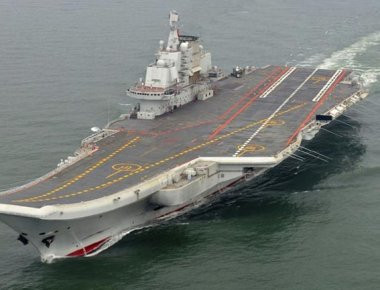 H Kίνα καθελκύσε και 2ο αεροπλανοφόρο (βίντεο)